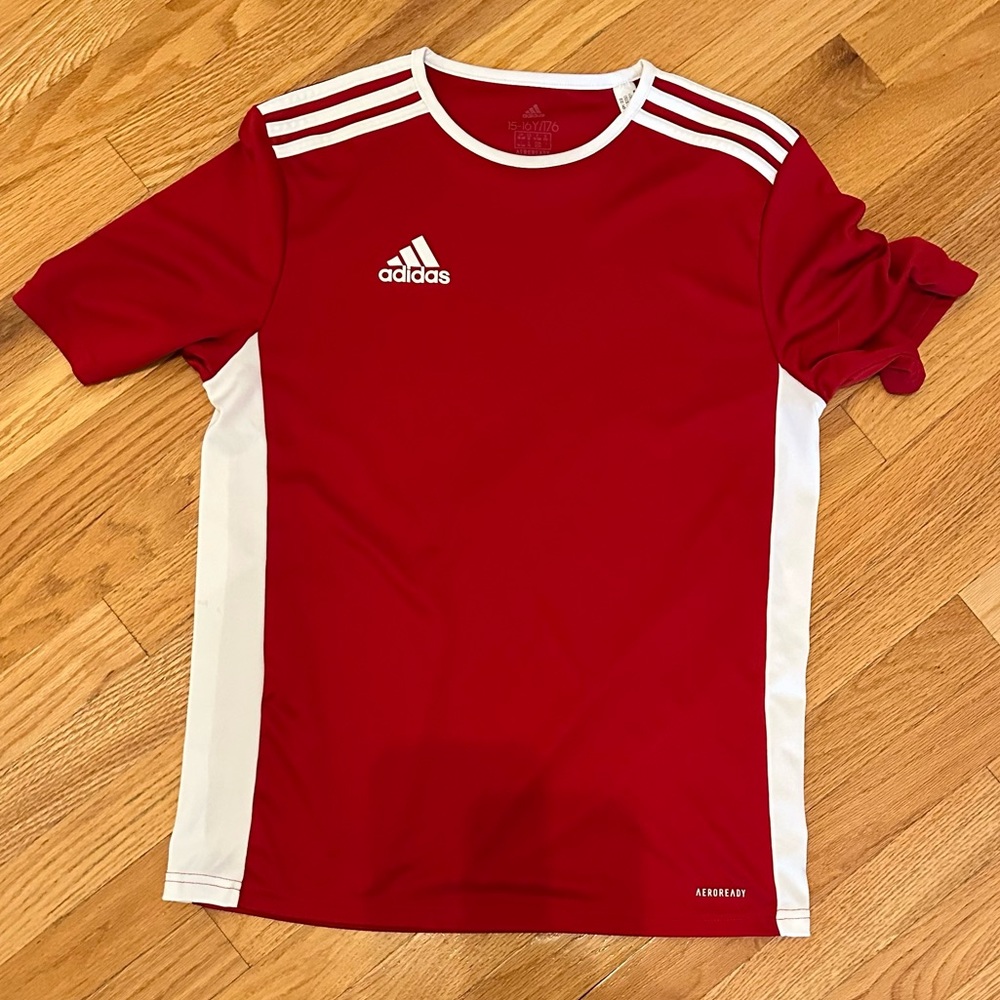 Boys’ Adidas aeroready size large short sleeve tee